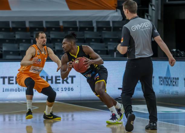 中锋的选择 中锋的选择