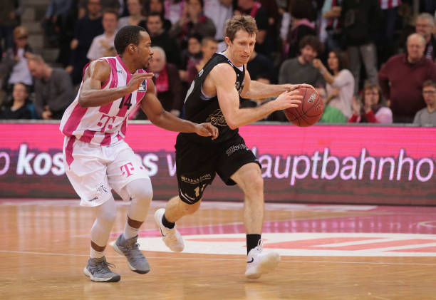 利亚即将加 利亚即将加