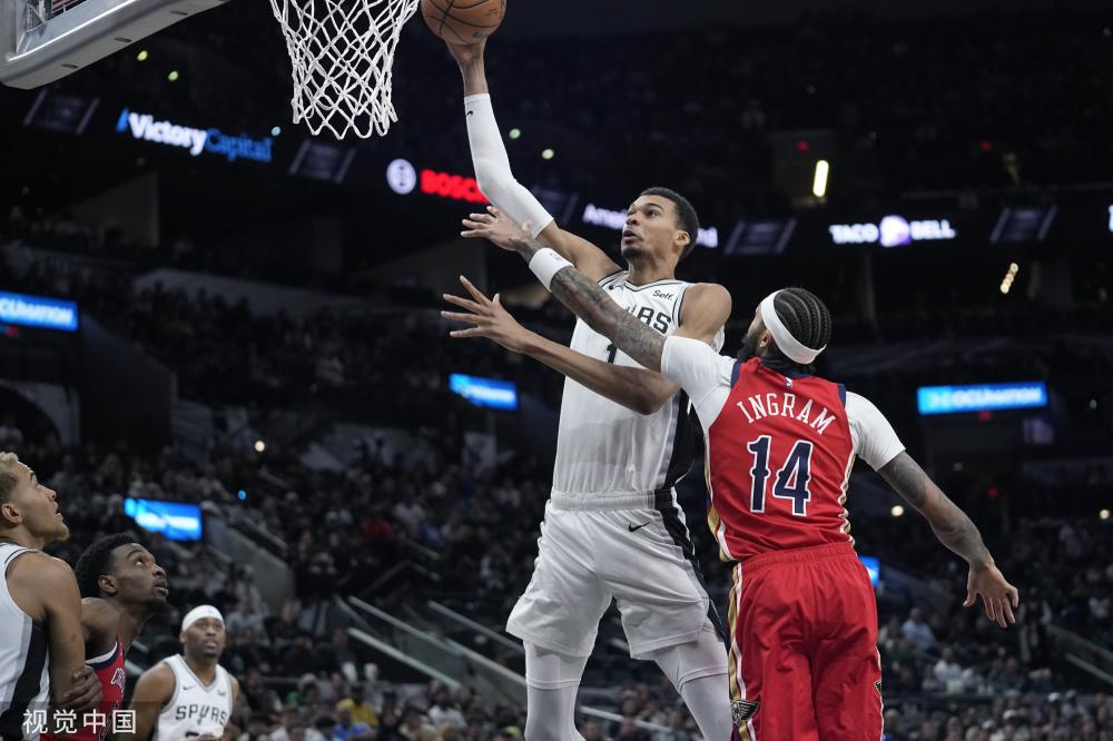 固了他在球 固了他在球